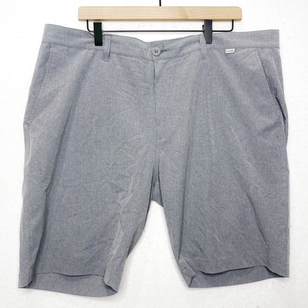 Travis Matthew Performance Stretch Chino Golf Shorts Size 40 Lt Gray Microcheck
